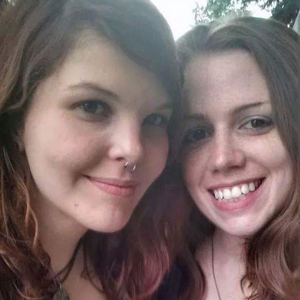 Hello! I'm Christine, i'm open to all offers!